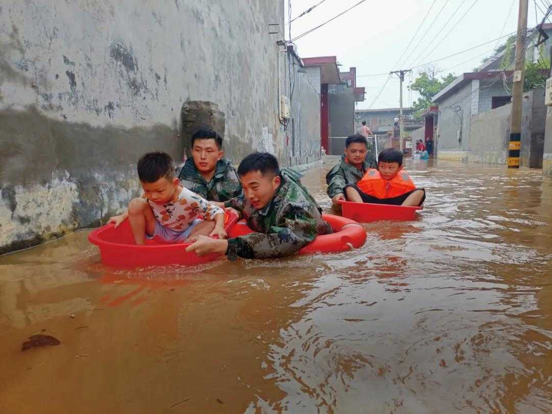 直击河南灾情：有地方断水断电已数日，仍有居民被困_手机新浪网